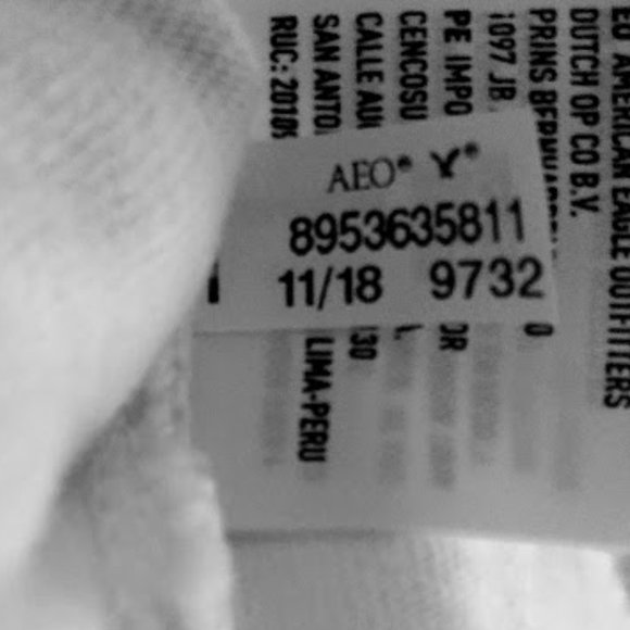 AEO*HOODIE*WHITE W/BIG BLACK STRIPE*WOMEN L/TWO BUTTON FRONT*EUC* - Picture 5 of 7